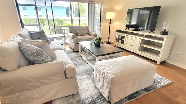 $10,000 | 802 10th Avenue South, Unit 802, Naples, FL 34102