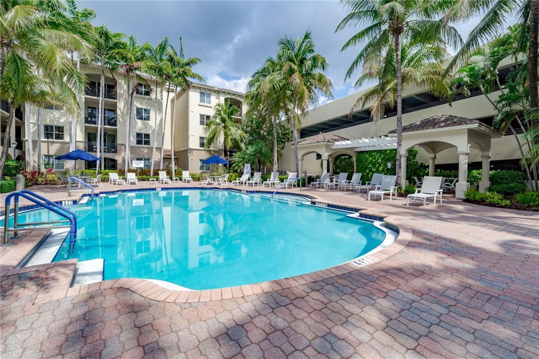 2 Renaissance Way, Unit 215 Boynton Beach, FL 33426 - Photo 35 of 41 Photo 35