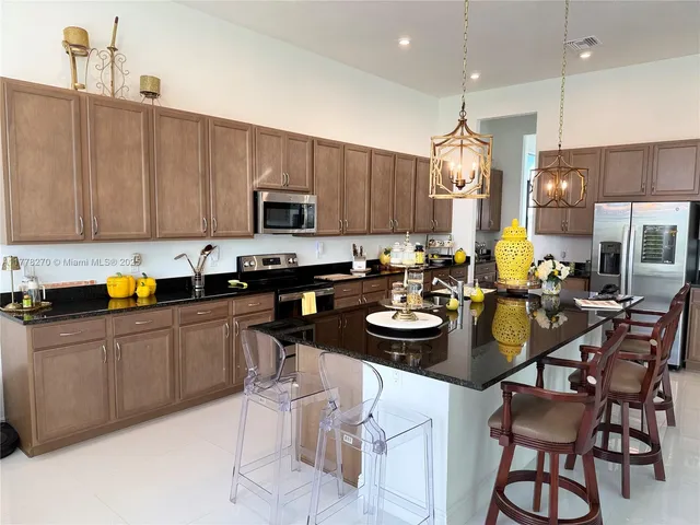 $9,500 | 11460 Southwest Pietra Way, Unit 11460, Port St. Lucie, FL 34987