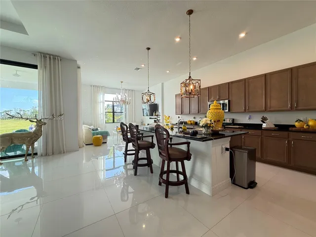 $9,500 | 11460 Southwest Pietra Way, Unit 11460, Port St. Lucie, FL 34987