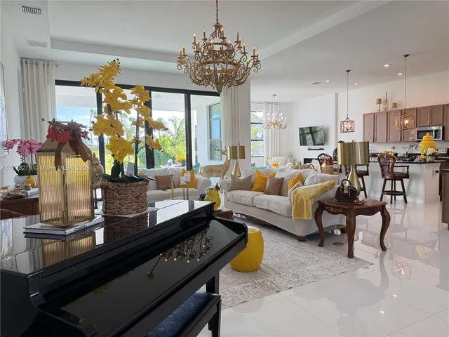 $9,500 | 11460 Southwest Pietra Way, Unit 11460, Port St. Lucie, FL 34987