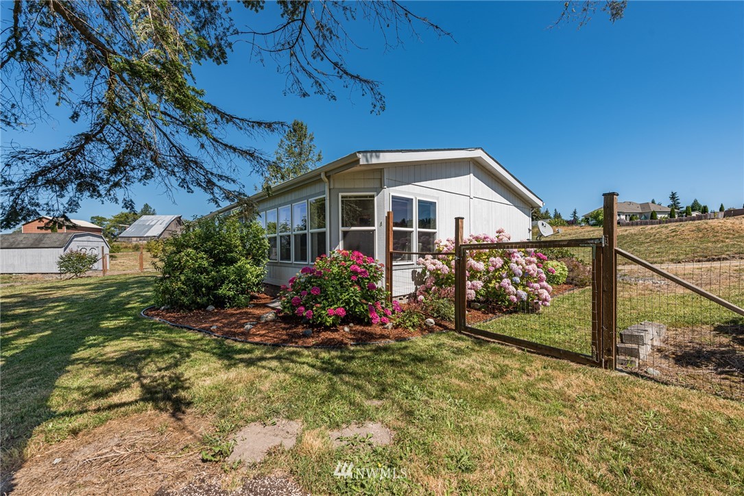 100 Bell Bottom Road Sequim, WA 98382 - Photo 2 of 39