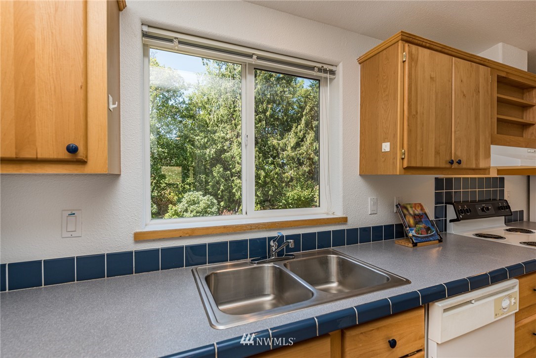 100 Bell Bottom Road Sequim, WA 98382 - Photo 12 of 39
