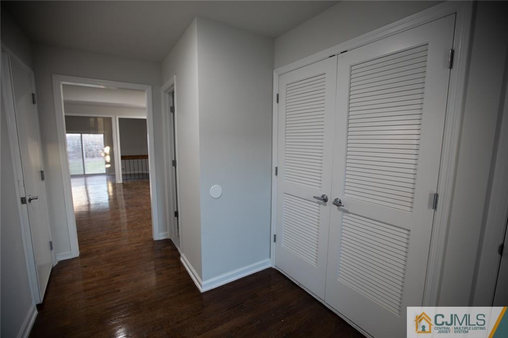 3707 Hana Road Edison, NJ 08817 - Photo 6 of 36