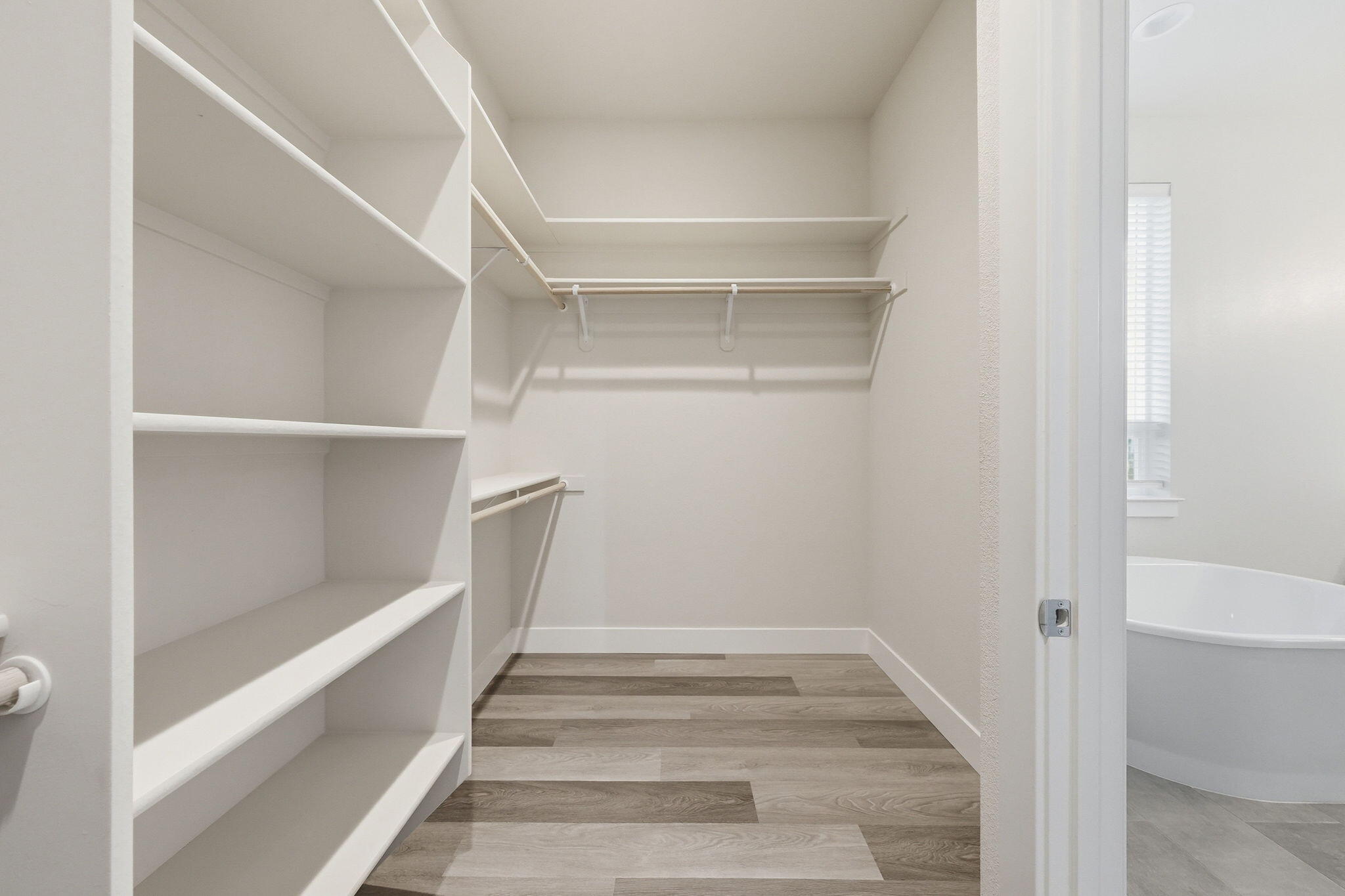 4717 Lower Springs Road Redding, CA 96001 - Photo 19 of 41 Walk-In Closet