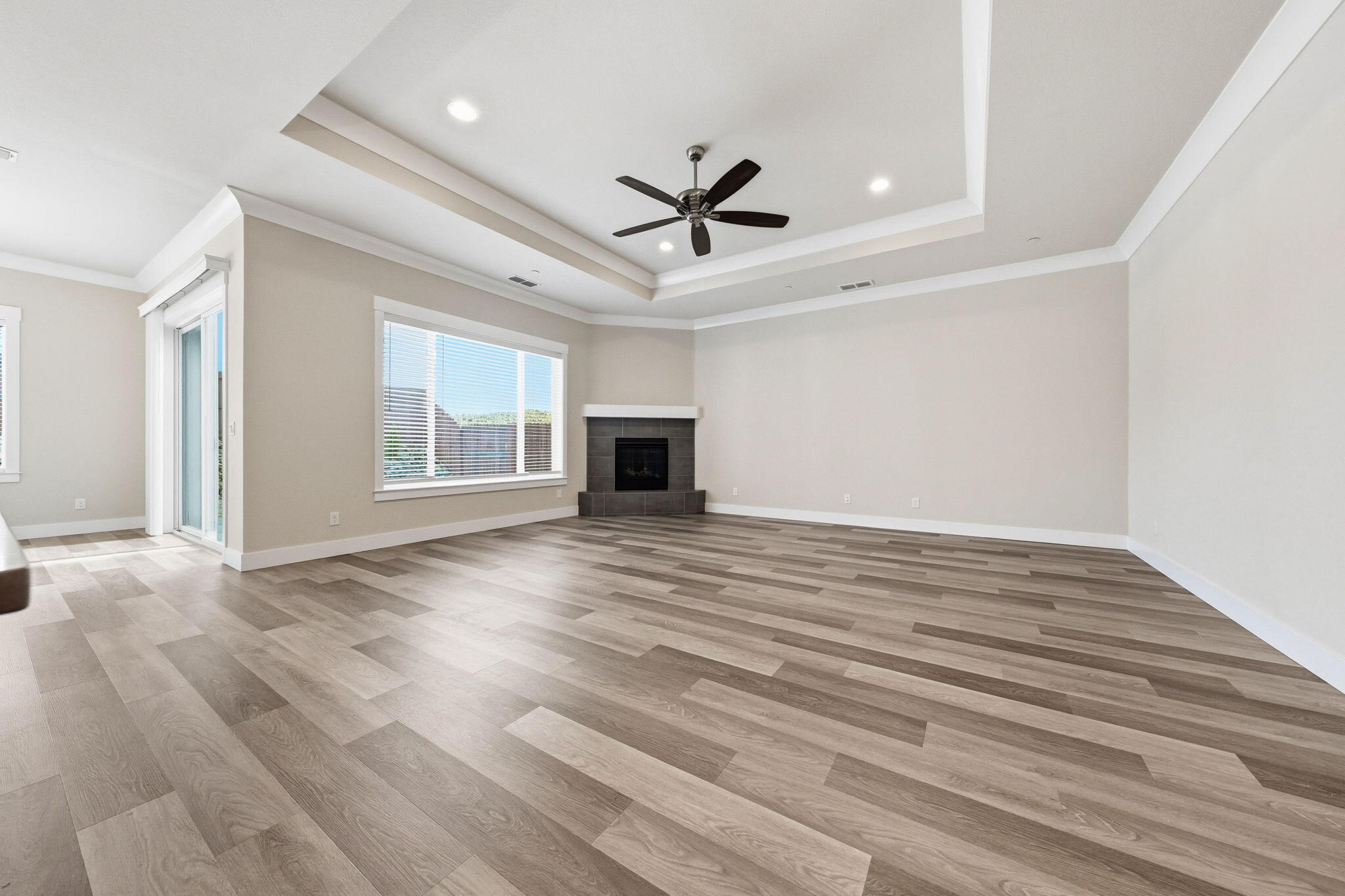 4717 Lower Springs Road Redding, CA 96001 - Photo 4 of 41 Fireplace in Living Room