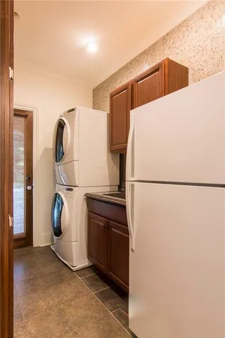 $6,900 | 4169 Carmain Drive Northeast, Atlanta, GA 30342