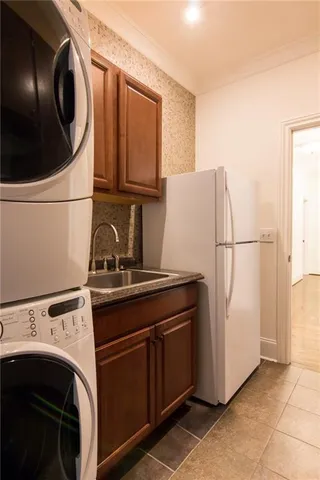 $6,900 | 4169 Carmain Drive Northeast, Atlanta, GA 30342