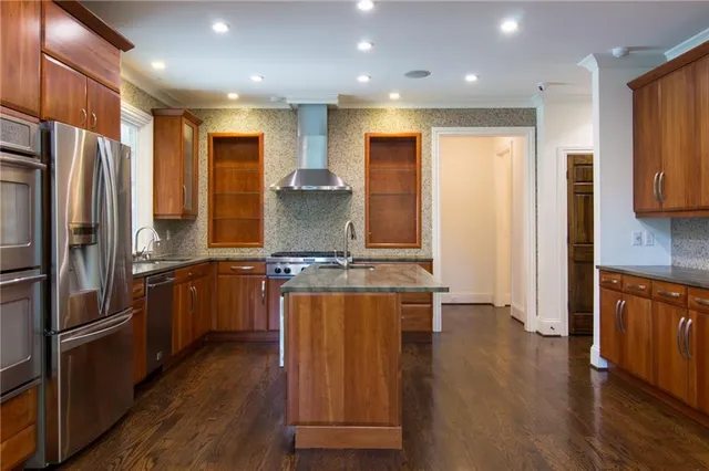 $6,900 | 4169 Carmain Drive Northeast, Atlanta, GA 30342