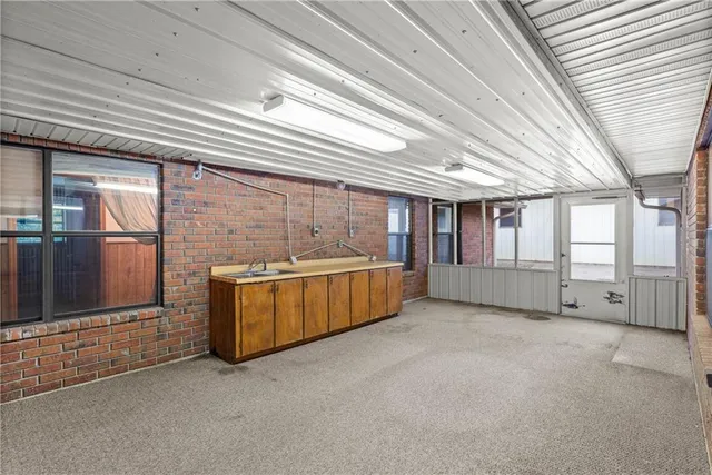 $329,500 | 119 Happy Acres Drive, Pineville, LA 71360