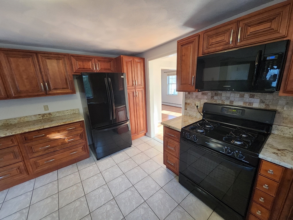25 Louis Road Peabody, MA 01960 - Photo 11 of 41 Gallery Image 11