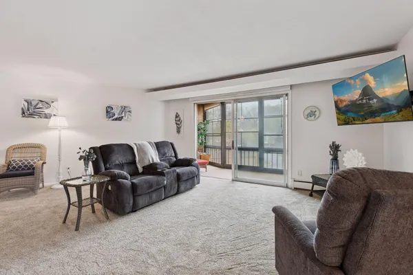 $299,000 | 5410 3 Points Boulevard, Unit 435, Mound, MN 55364