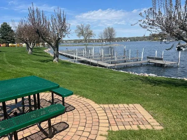 $299,000 | 5410 3 Points Boulevard, Unit 435, Mound, MN 55364