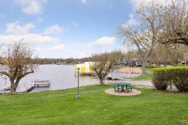 $299,000 | 5410 3 Points Boulevard, Unit 435, Mound, MN 55364