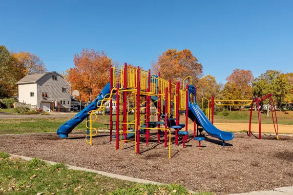 $299,000 | 5410 3 Points Boulevard, Unit 435, Mound, MN 55364