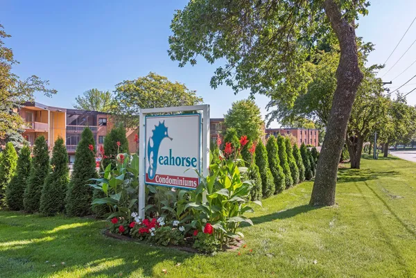 $299,000 | 5410 3 Points Boulevard, Unit 435, Mound, MN 55364