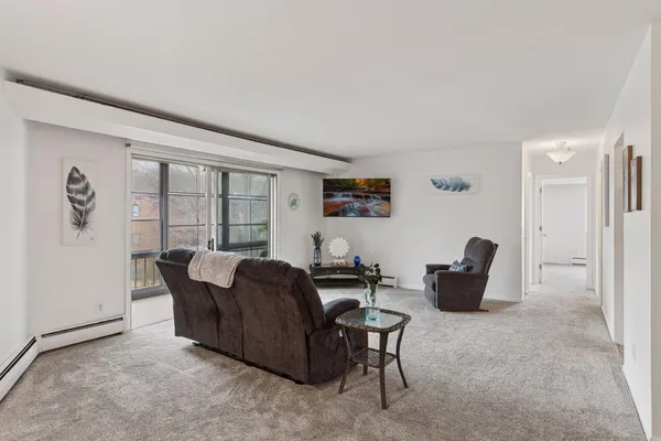 $299,000 | 5410 3 Points Boulevard, Unit 435, Mound, MN 55364