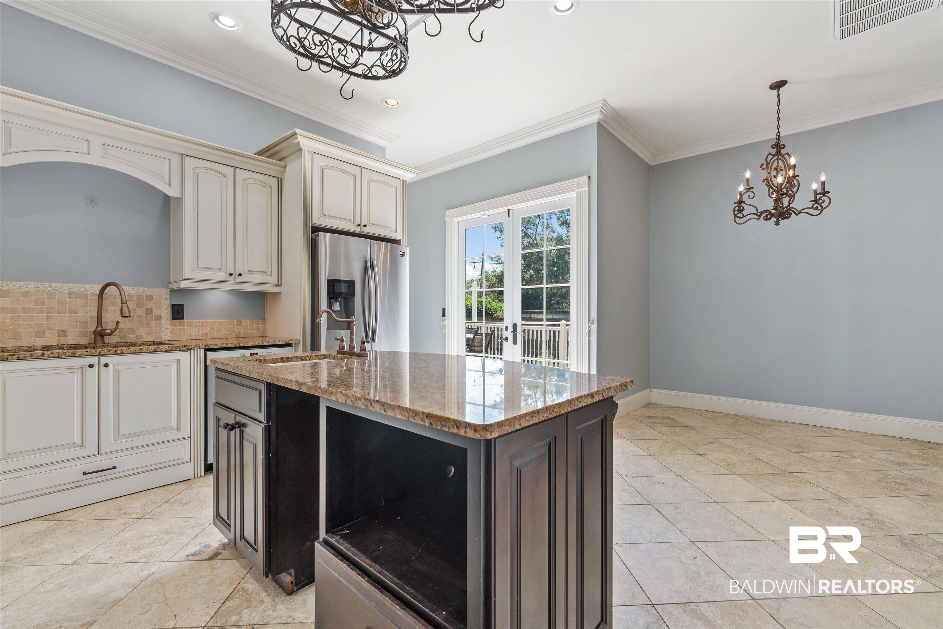 207 Dexter Avenue Mobile, AL 36604 - Photo 13 of 22