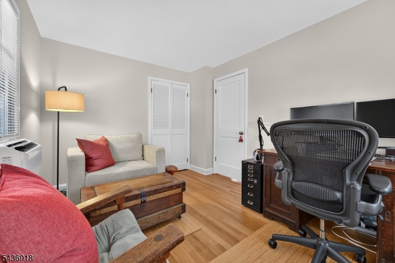 4 Lingert Avenue Clinton, NJ 08809 - Photo 17 of 43