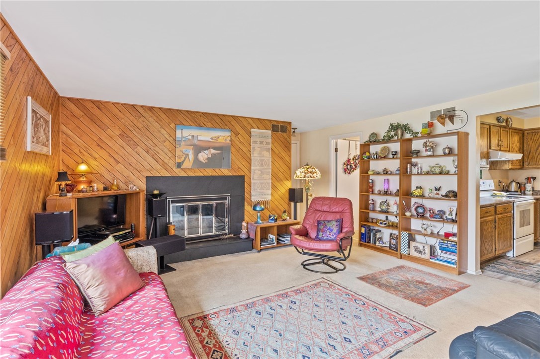 10 Fallbrook Circle Penfield, NY 14625 - Photo 25 of 48