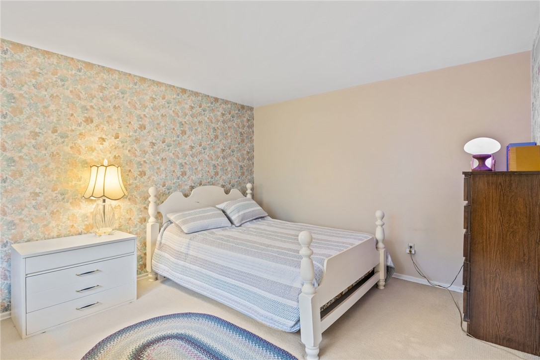 10 Fallbrook Circle Penfield, NY 14625 - Photo 28 of 48