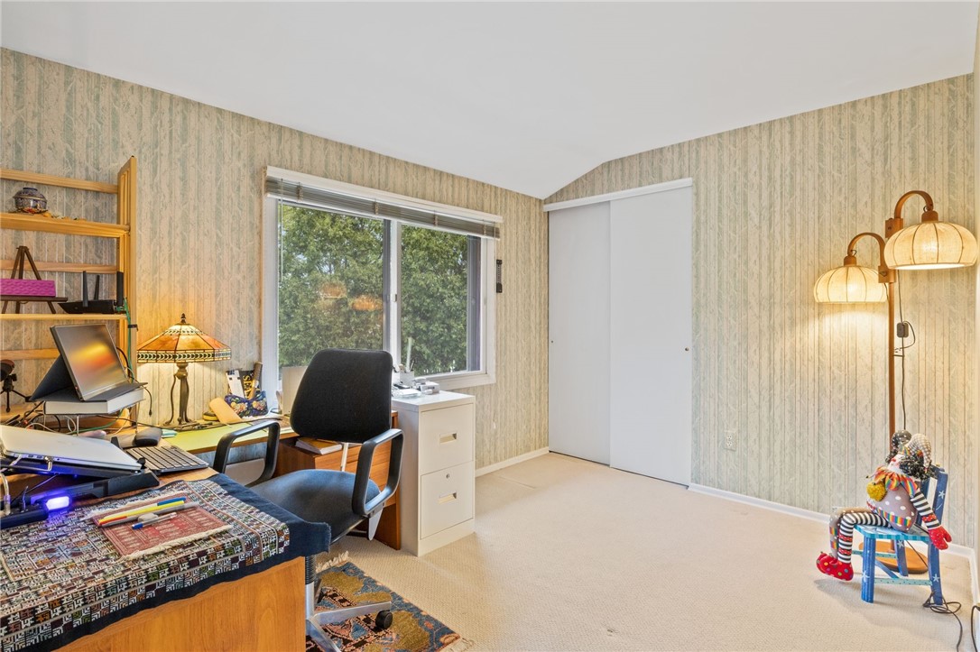 10 Fallbrook Circle Penfield, NY 14625 - Photo 29 of 48