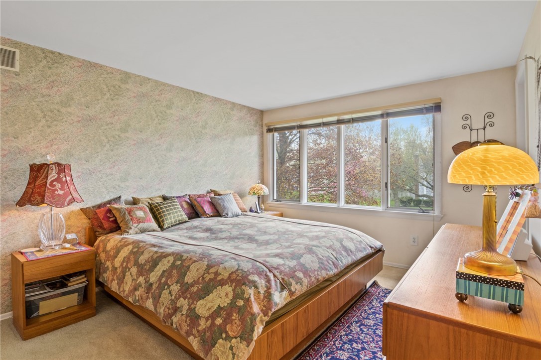 10 Fallbrook Circle Penfield, NY 14625 - Photo 34 of 48