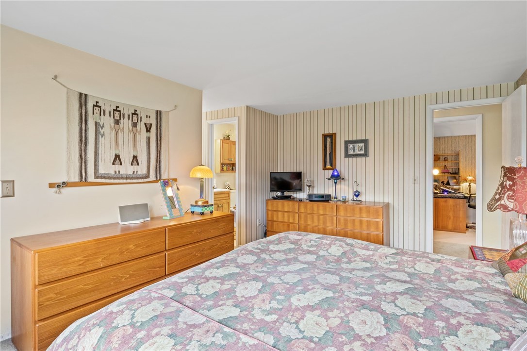 10 Fallbrook Circle Penfield, NY 14625 - Photo 35 of 48