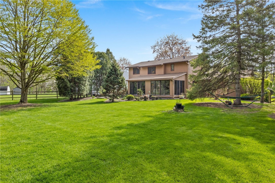 10 Fallbrook Circle Penfield, NY 14625 - Photo 39 of 48