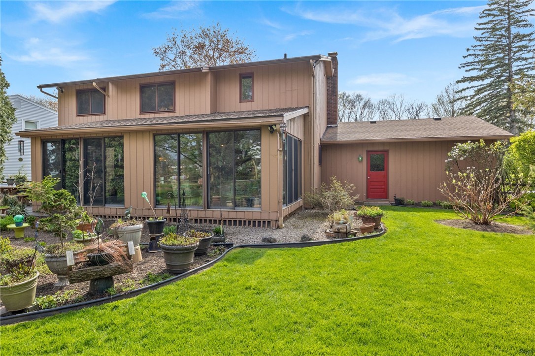 10 Fallbrook Circle Penfield, NY 14625 - Photo 40 of 48