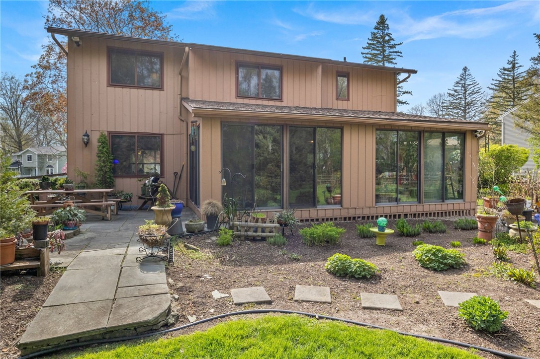 10 Fallbrook Circle Penfield, NY 14625 - Photo 41 of 48