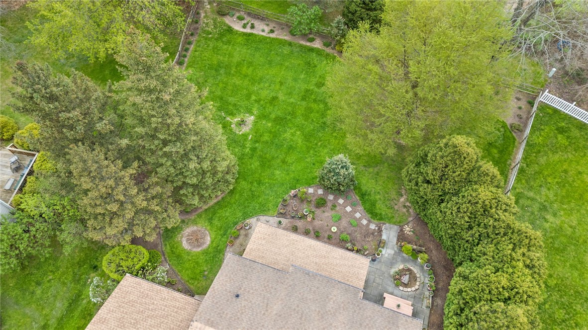 10 Fallbrook Circle Penfield, NY 14625 - Photo 47 of 48