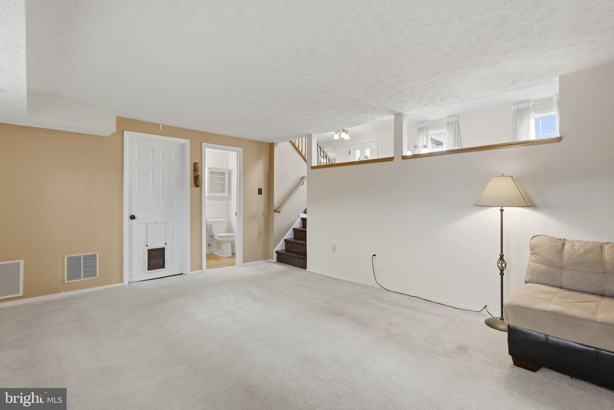 4919 Tartan Hill Road Perry Hall, MD 21128 - Photo 13 of 63