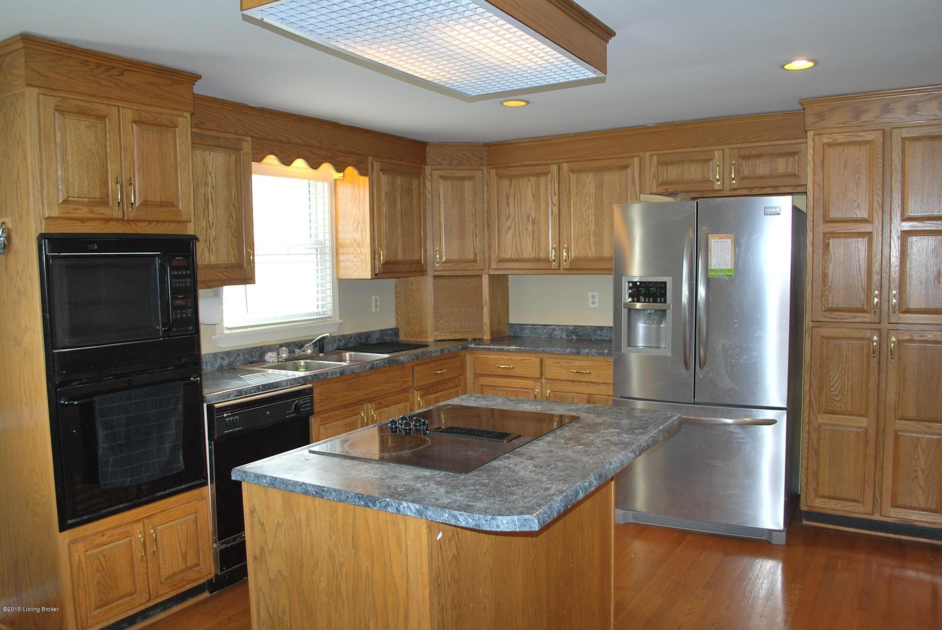 11403 Angelina Road Louisville, KY 40229 - Photo 4 of 16 Angelina kitchen