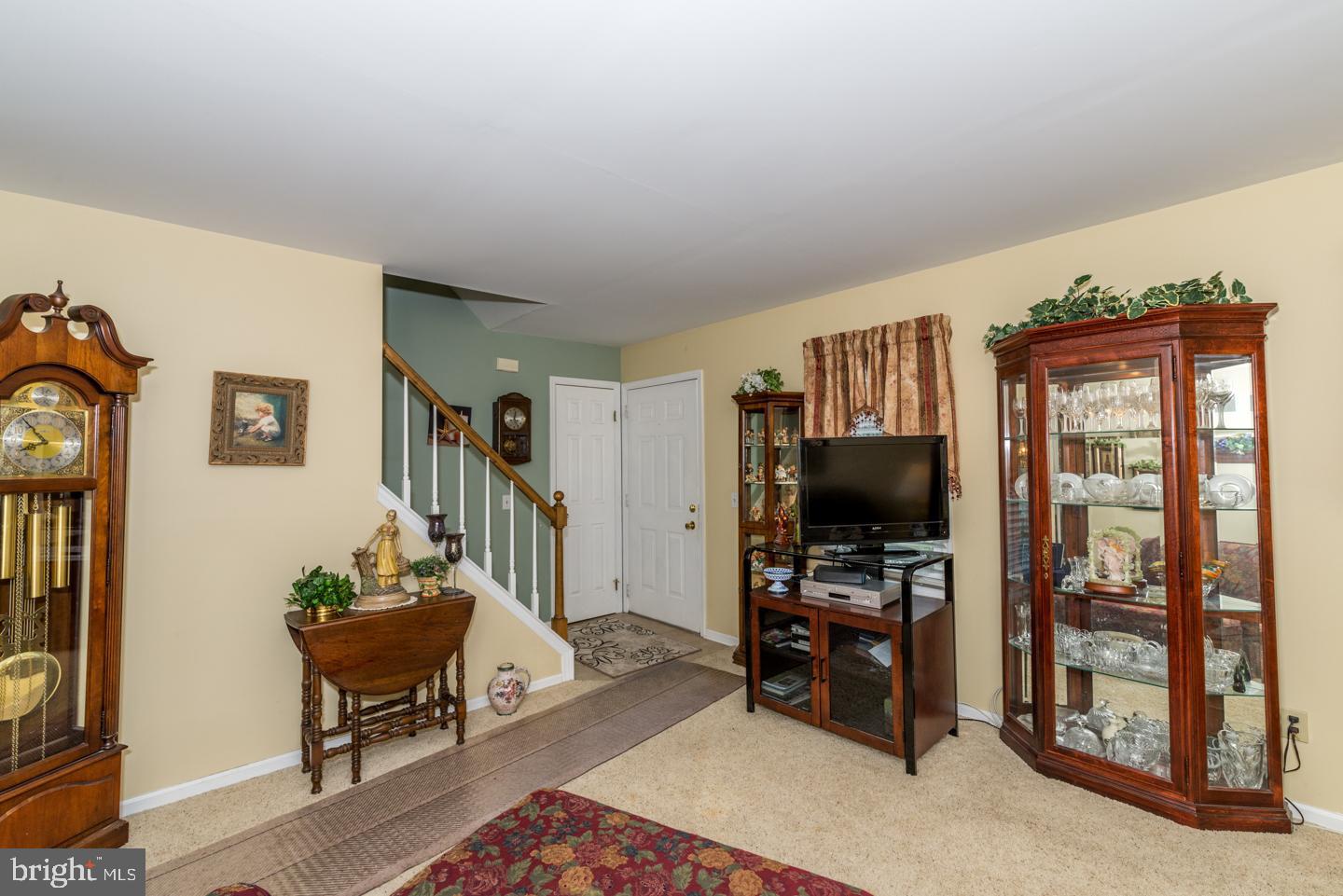 1920 Wilderness Road Lancaster, PA 17603 - Photo 4 of 27 Living Room