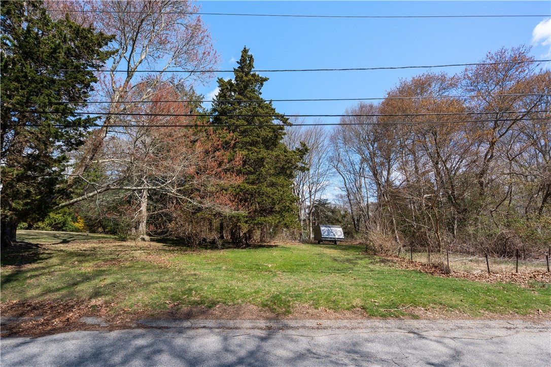 23 Smith Street Bristol, RI 02809 - Photo 1 of 7