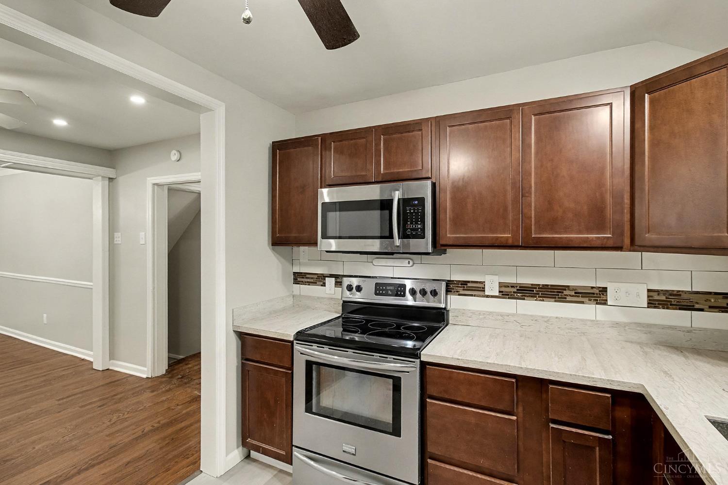 548 Anderson Ferry Road Cincinnati, OH 45238 - Photo 11 of 32 Gallery Image 11