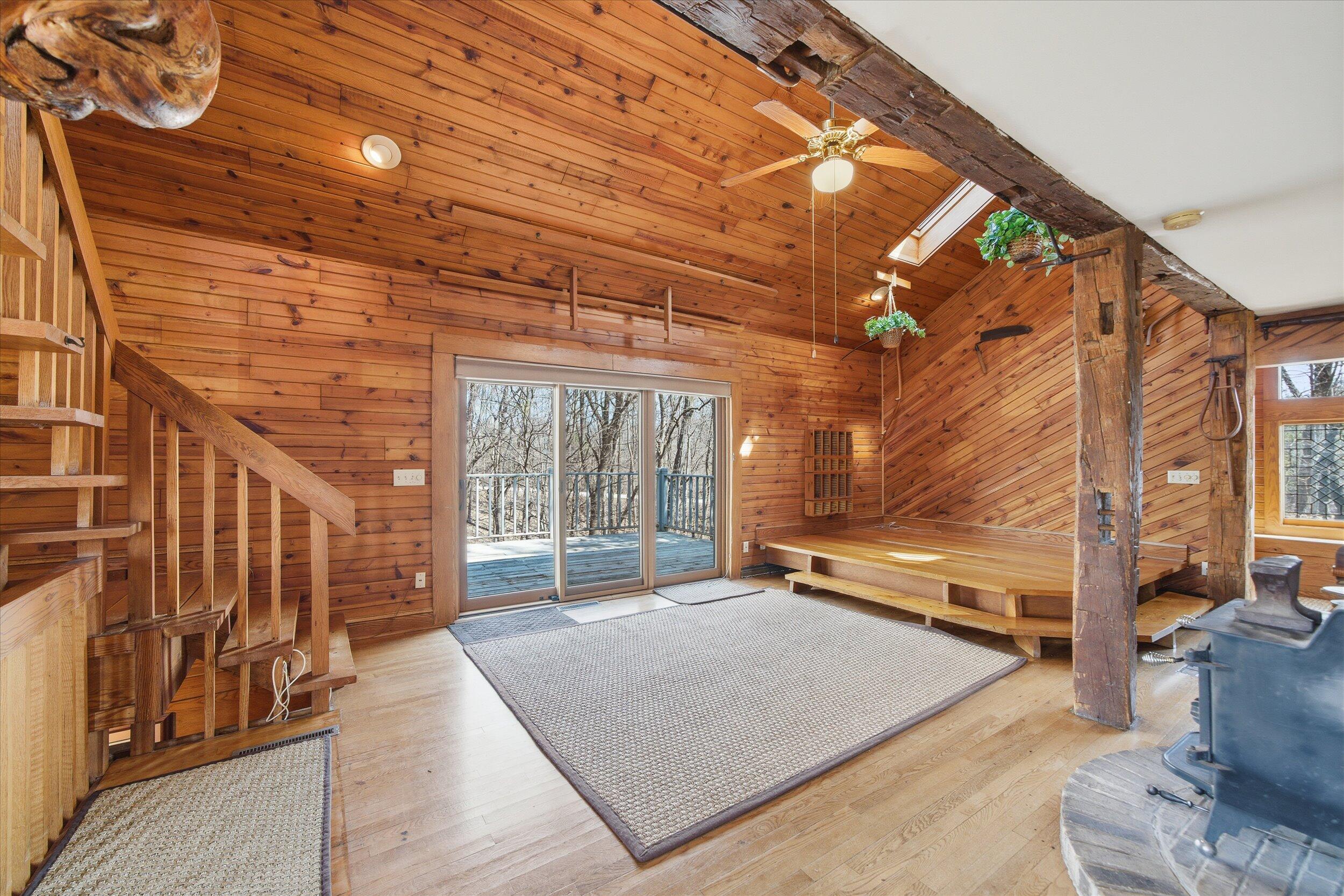 9561 Maple Tree Road Kewaskum, WI 53040 - Photo 5 of 46 living rm