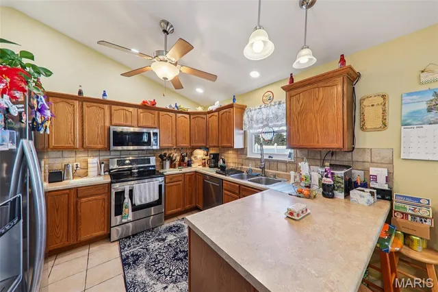 $390,000 | 9953 President Court, Breese, IL 62230