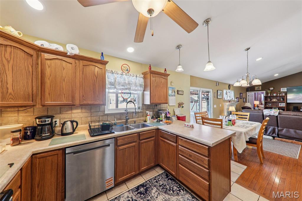 9953 President Court Breese, IL 62230 - Photo 21 of 70