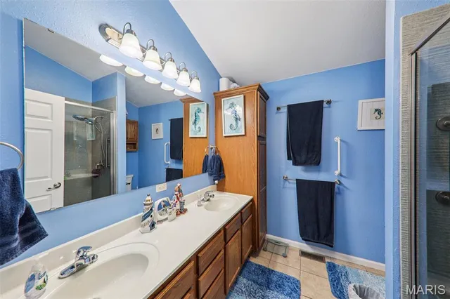 $390,000 | 9953 President Court, Breese, IL 62230