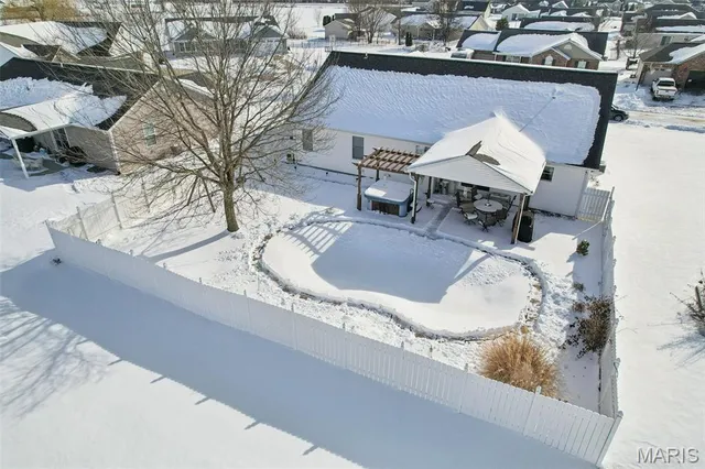 $390,000 | 9953 President Court, Breese, IL 62230