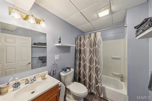 $390,000 | 9953 President Court, Breese, IL 62230