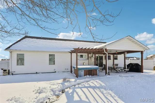 $390,000 | 9953 President Court, Breese, IL 62230