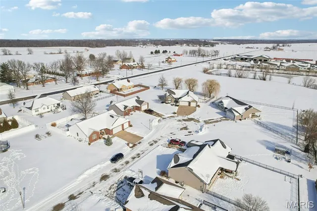 $390,000 | 9953 President Court, Breese, IL 62230