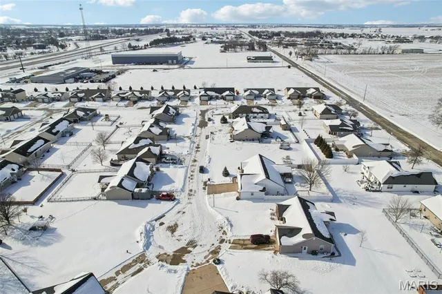 $390,000 | 9953 President Court, Breese, IL 62230