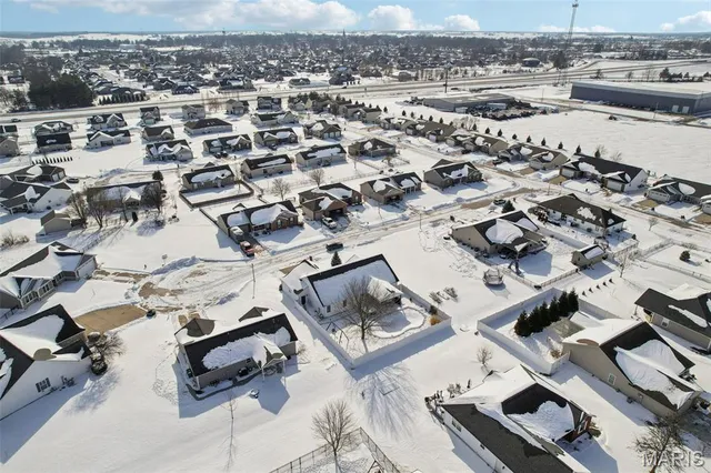 $390,000 | 9953 President Court, Breese, IL 62230