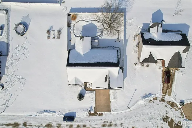 $390,000 | 9953 President Court, Breese, IL 62230