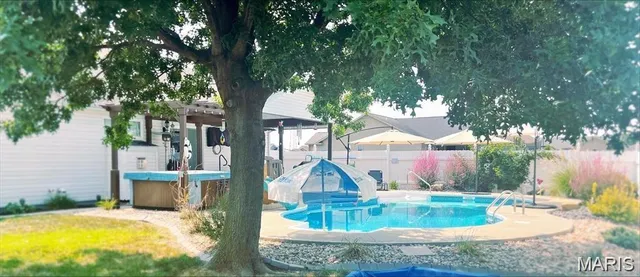 $390,000 | 9953 President Court, Breese, IL 62230