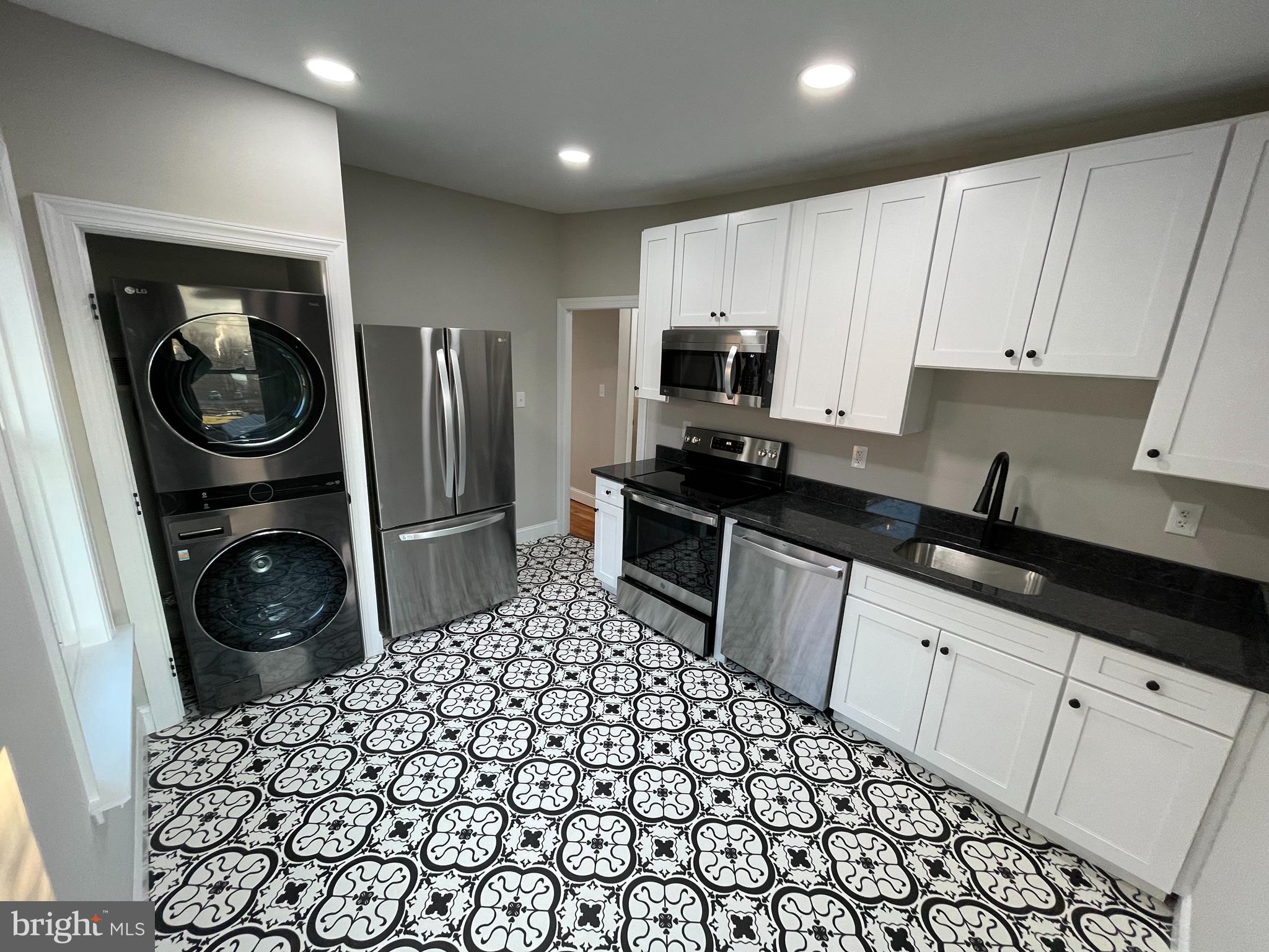 226 Highland Avenue Downingtown, PA 19335 - Photo 1 of 7